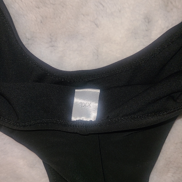 NWOT !!! SEXY SWIMSUIT !! 🔥 - Picture 2 of 4